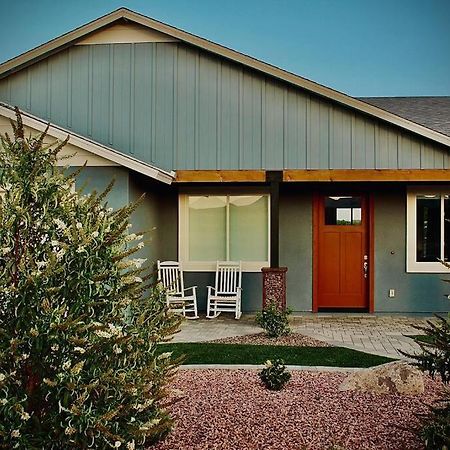 Modern 3 Bedroom Home Cottonwood Exterior photo
